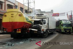 Tabrakan beruntun di Aekkanopan
