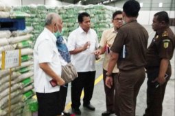 Bekasi tambah cadangan beras jadi 110 ton