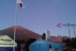 Posko Gempa Sembalun bentuk IGD rumah sakit