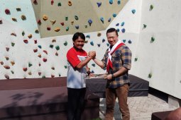 Eiger Dukung Pengembangan Potensi Atlet Panjat Tebing Jatim