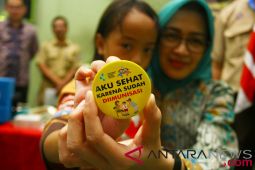 Imunisasi anak sekolah perbatasan dilaksanakan pada Agustus - Nopember