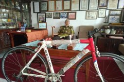 Hendrik Brooks pebalap sepeda legendaris Indonesia