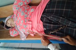 Mantan TKW Sukabumi dirantai akibat gangguan jiwa