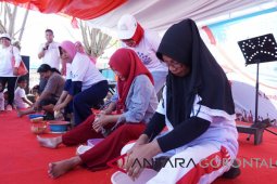 BUMN Hadir - Jamkrindo-Perumnas Semarakan Kemerdekaan Dengan Lomba Tradisional