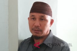 Guru dipecat sepihak mengadu ke DPRD Bangka