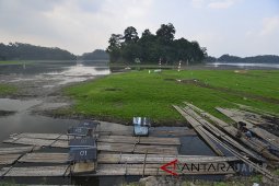 Setu Patok Cirebon mengering