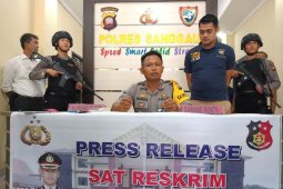 Polres Sanggau amankan calo TKI ilegal