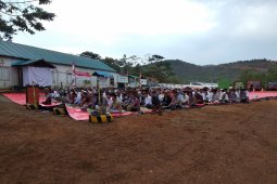 Harita Nickel bagikan 14 sapi di Halmahera Selatan