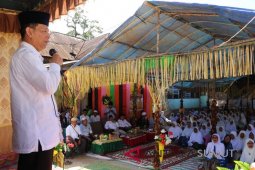 Bupati ikuti pengajian akbar di dua tempat