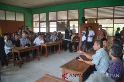Ratusan KK di Karawang belum menikmati listrik