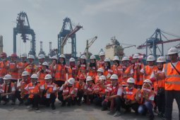 Djakarta Lloyd kenalkan pelayaran logistik pada siswa SMN
