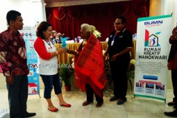 Mama Kerewai berbagi pengalaman kepada peserta SMN Sumatera Utara
