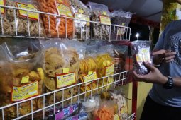 Cemeti, Makanan ringan Sumbar - Riau banjiri kios Tapsel