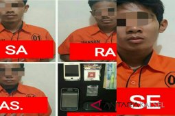 Polisi bekuk empat pengedar sabu