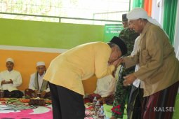 Chairansyah pastikan santunan kematian dan honor penceramah keliling tetap dilanjutkan