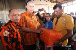 Plt Bupati-PP Sumut serahkan bantuan korban kebakaran