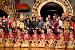 Gubernur Pastika puji drama "Antara Tugas dan Cinta"