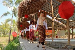 "Goeboek" Inggris Kampung Tumo Diluncurkan 19 Agustus