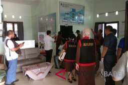 Kejati Babel geledah rumah mantan lurah Selindung