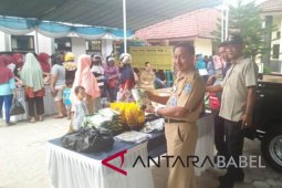 Disperindag Babel gelar operasi pasar daging beku