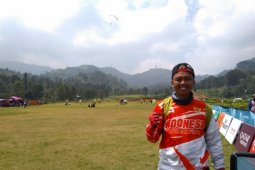 Jafro Megawanto raih emas paralayang