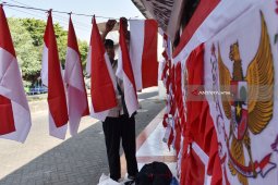 Penjual Bendera Merah Putih