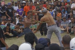 Pertunjukan Seni Tiban