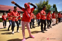 BUMN HADIR - Tari Maumere Pererat Persahabatan SMN-SMAN 9 Manado