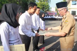 Sebanyak 438 Guru Kontrak Terima SK Bupati HST