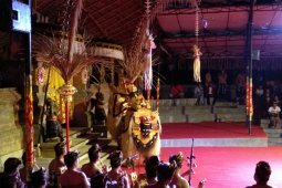 Seniman "bintang" bawakan Tari Barong dalam "Mahalango"