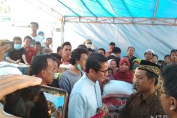 Sandiaga Uno tinjau korban gempa Lombok