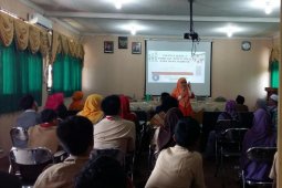 Dept. IKK IPB dan Pemkab Bogor bina siswa SD dan SMP cerdas dalam memilih jajanan