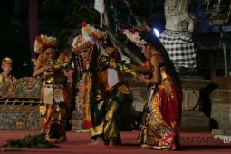 Joged Tegenungan-Singapadu bangkit dalam "Bali Mahalango"