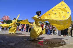 Ribuan pelajar se kota Lhokseumawe meriahkan pawai karnaval HUT RI