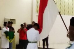 Paskibra Sambas memantapkan bentuk formasi 73