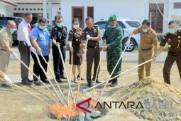 Kejaksaan Bangka Barat musnahkan rokok tanpa cukai