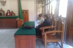 Hakim vonis mantan pramugari 2,5 tahun penjara