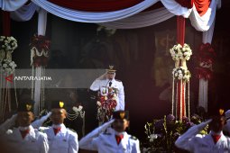 Risma Kualitas SDM Warga di Surabaya Meningkat