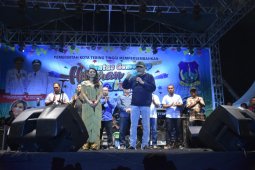 Hiburan rakyat Hut Kota Tebing Tinggi meriah