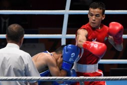 Petinju Indonesia Aldoms Bercucuran Darah Dan Kalah