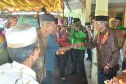 Bupati kunjungi panti Tresna Werdha