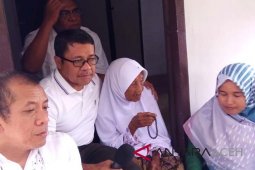 Keinginan Khatijah umrah terkabul pada HUT RI