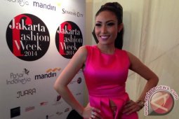 Ayu Dewi Puas Saksikan Konser Syahrini Meski Tak Dapat "Incess Seat"