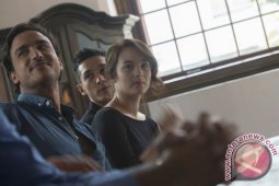 Miller Khan Ketagihan Main Drama Musikal