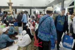 Suasana haru warnai kedatangan jamaah haji Labura