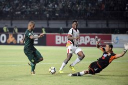 Silva "Hattrick", Persebaya Tekuk Mitra Kukar 4-1