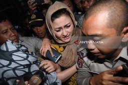 Istri Setya Novanto Datangi KPK Kordinasi Uang Pengganti