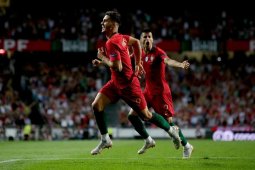 Sevilla tertarik permanenkan Andre Silva dari Milan