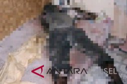 Warga temukan jasad membusuk di sebuah rumah Jalan Cempaka