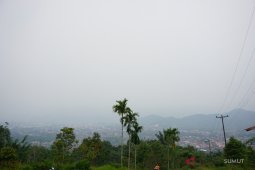 Kabut asap selimuti Kota Padangsidimpuan